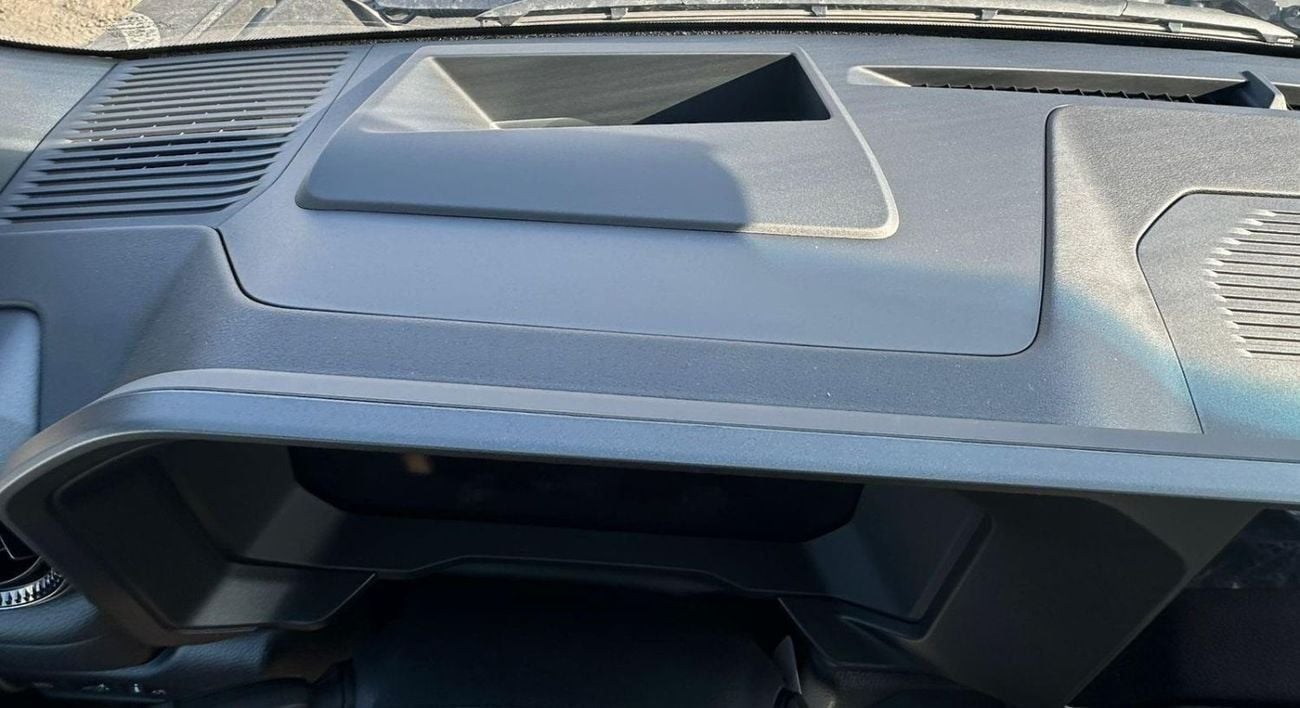 تويوتا برادو VXR Adventure Dual Tone 2.4T