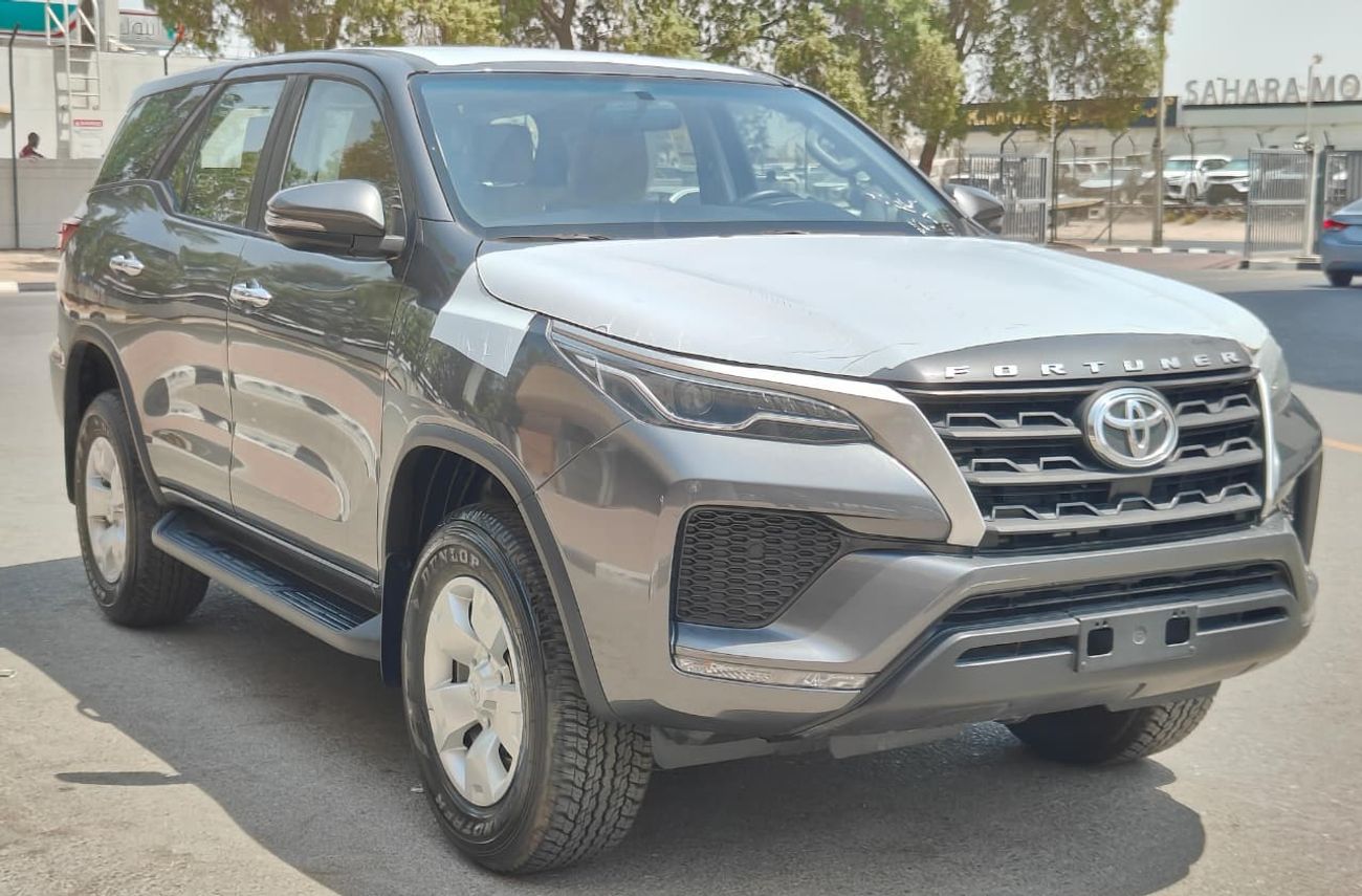 تويوتا فورتونر 2024 Toyota Fortuner SR5 7-Seater 2.4L 4-Cyl Turbo Diesel A/T 4x4 Export Only