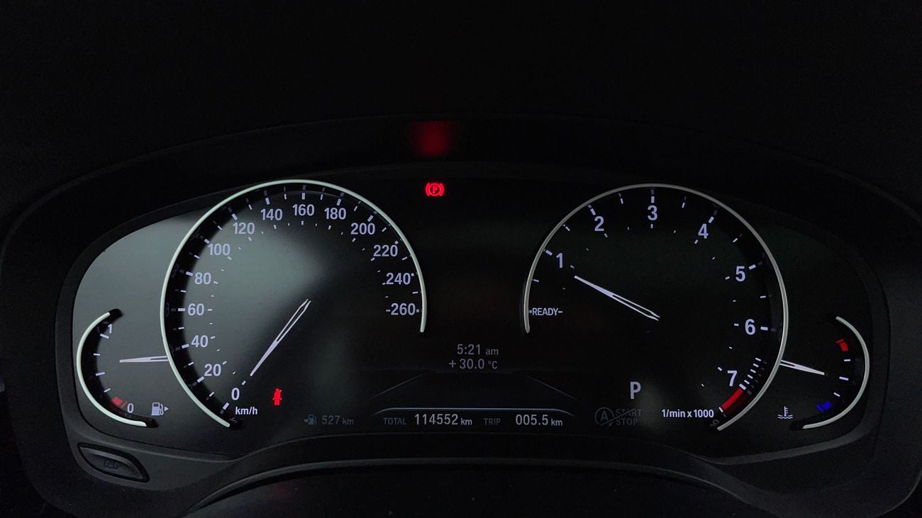 BMW 520i EXCLUSIVE 2 | Zero Down Payment | Home Test Drive