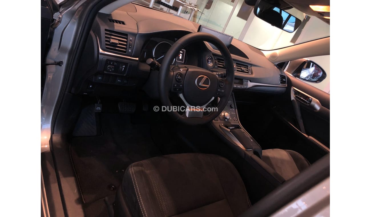 Lexus CT 200h 2020/EXPORT/PREMIUM