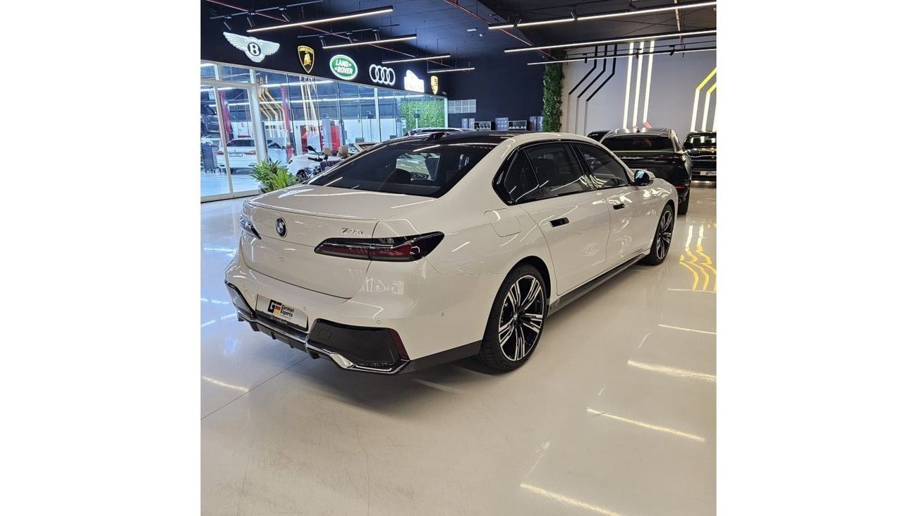 BMW 740Li 740I M KIT 2023 GCC 5 YEARS DEALER WARRANTY AND SERVICE