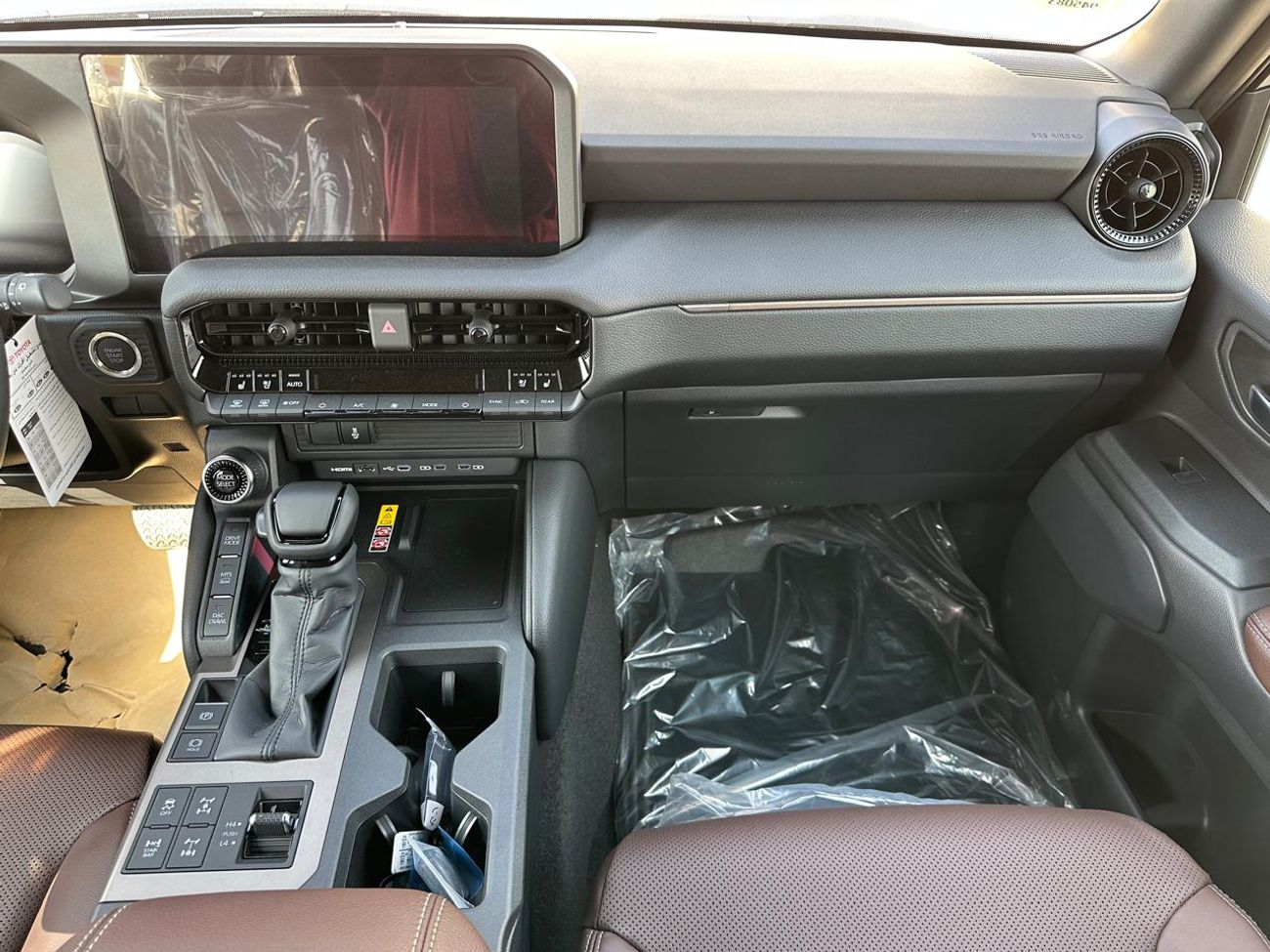 تويوتا برادو 2026 Toyota Prado Adventure High-Option 7-Seater 2.4L 4-Cyl Turbo Petrol A/T 4WD Export Only