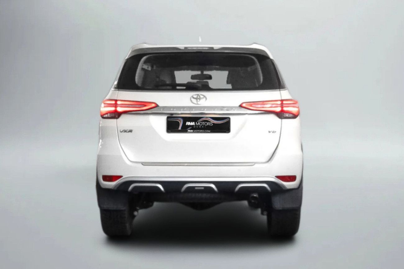 Toyota Fortuner VXR 4.0L (278 HP)