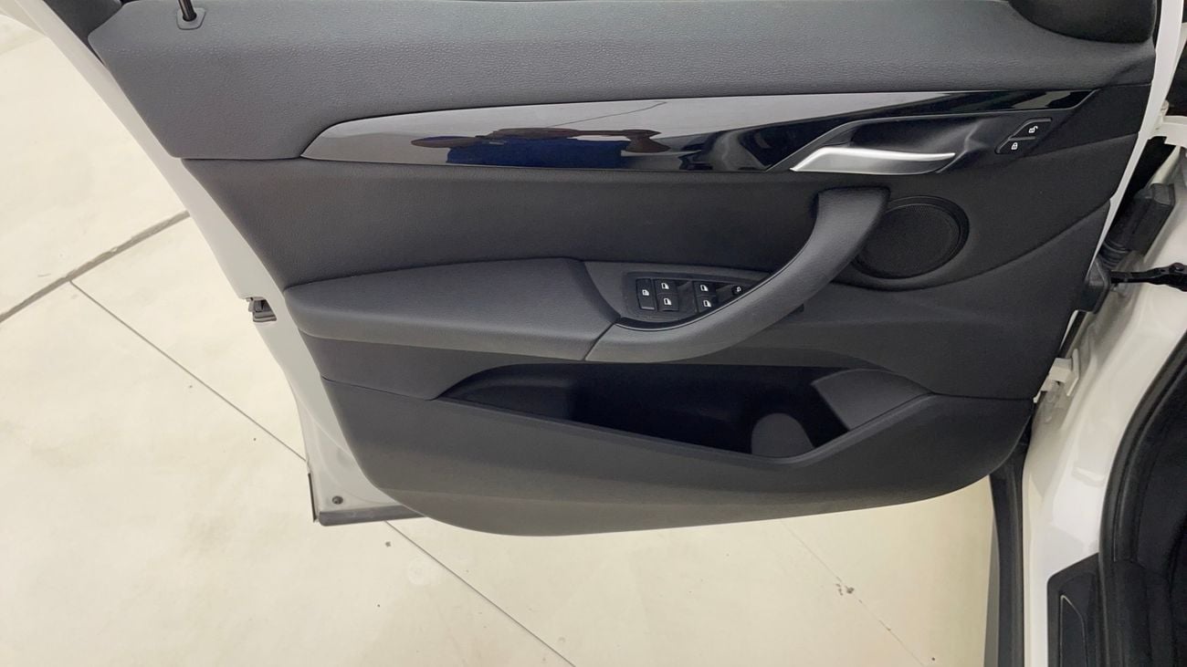 بي أم دبليو X1 SDRIVE 20I EXCLUSIVE 2 | بدون دفعة مقدمة | اختبار القيادة في المنزل