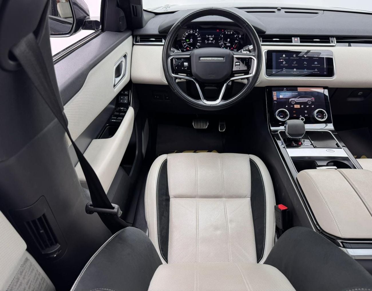 Land Rover Range Rover Velar 2021 Range Rover Velar R-Dynamic SE, 10/2026 Range Rover Warranty, Range Rover Service History, GCC