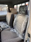 Toyota Land Cruiser Toyota Landcruiser petrol  4x4 II manual transmission II 2009