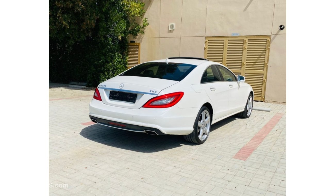 مرسيدس بنز CLS 500 Std السياره بحاله ممتازه جدا لا تحتاج إلى أي مصاريف