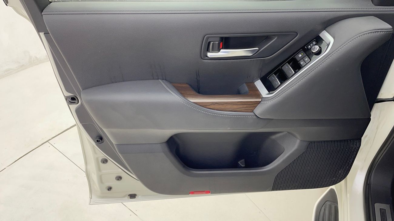 Toyota Land Cruiser GXR 3.5 | Zero Down Payment | Home Test Drive