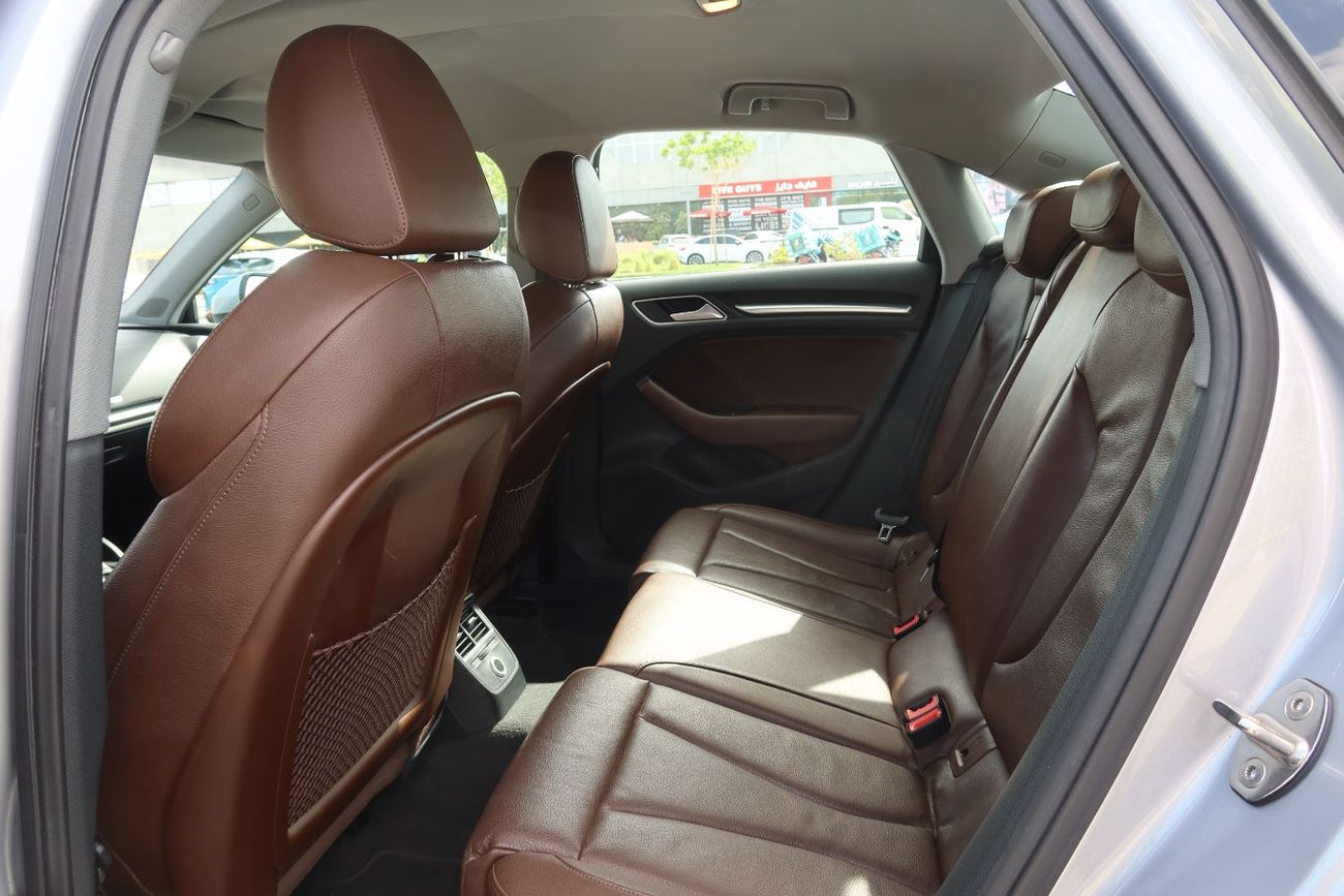 أودي A3 35 TFSI Design 1.4L