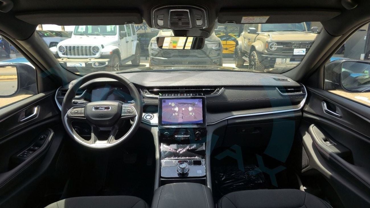 Jeep Grand Cherokee (For Export , НА ЭКСПОРТ) LAREDO 2024 4WD GCC Без пробега