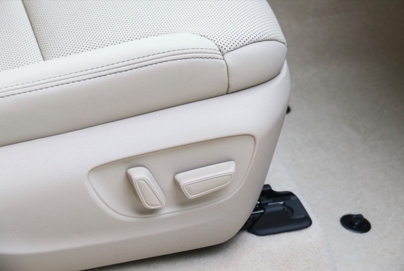 Toyota Land Cruiser GXR 3.5L