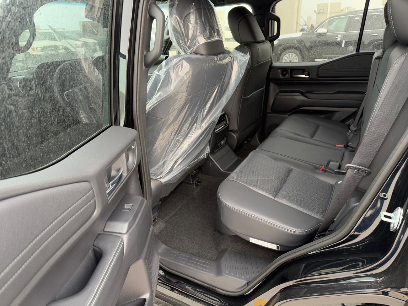 تويوتا برادو 2025 Toyota Prado Luxury Premium (Full-Option) J250 7-Seater 2.4L 4-Cyl Turbo Petrol A/T 4WD Africa 