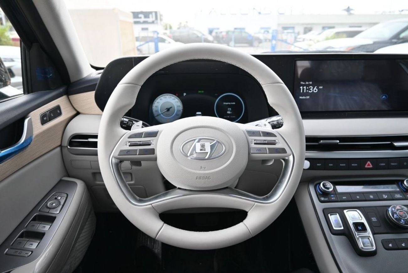 Hyundai Palisade Hyundai Palisade 3.8L V6 Petrol SUV, AWD Color Black 2023