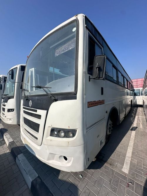 اشوك ليلاند فالكون