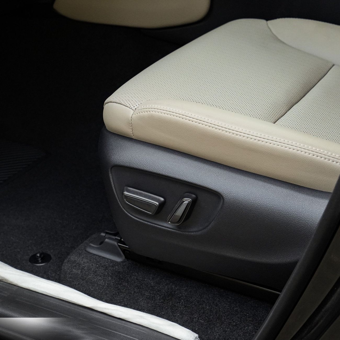 تويوتا برادو All Rounder | 2.8L | V4 | Turbo | Diesel | 2024