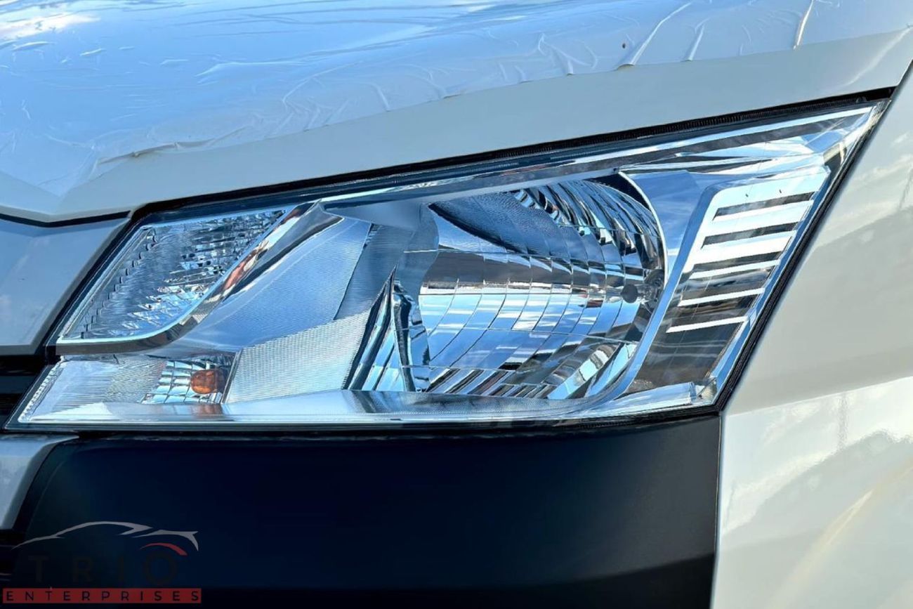 Toyota Hiace Toyota Hiace- 2.8L- Diesel - Manual Transmission - 13 seater - 2026 YM