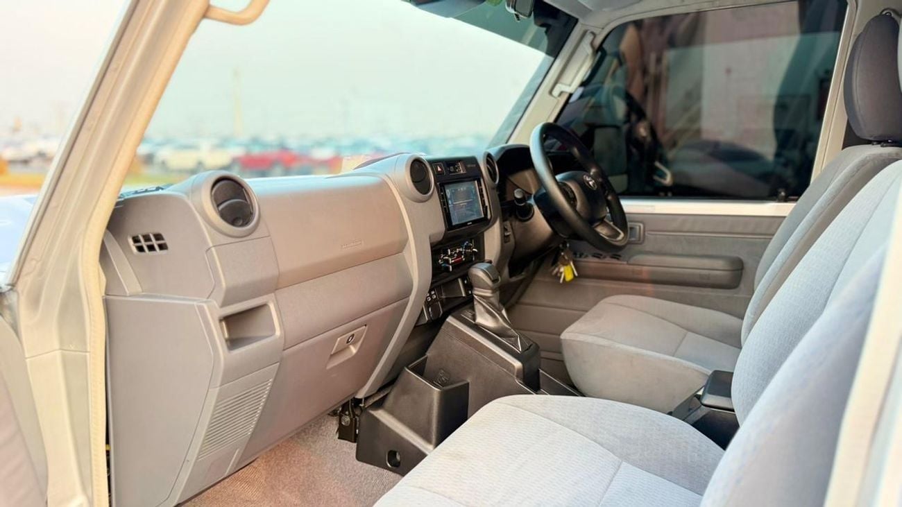 Toyota Land Cruiser Pick Up DOUBLE CABIN | X-BAR HEAVY-DUTY TOW AND RECOVERY SYSTEM | NORWELD HEAVY-DUTY ALUMINUM TRAY | 2.8L DI