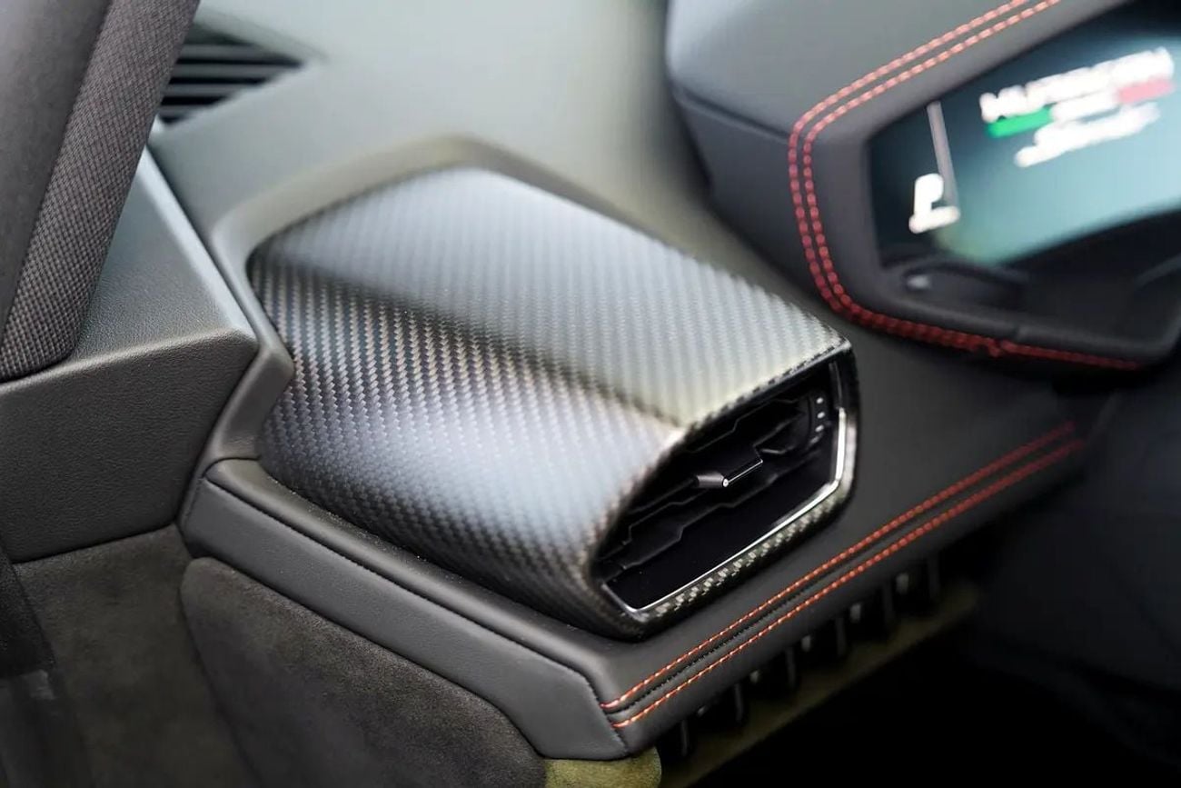 Lamborghini Huracan TECNICA 5.2L V10