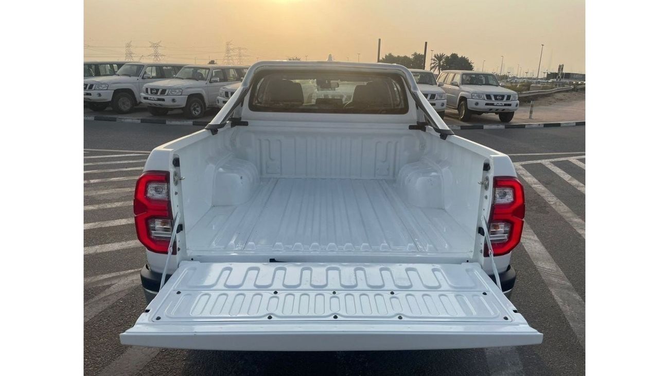 تويوتا هيلوكس 2021 Toyota Hilux Deisel - 2.8L V4 - Right Hand Drive UAE PASS