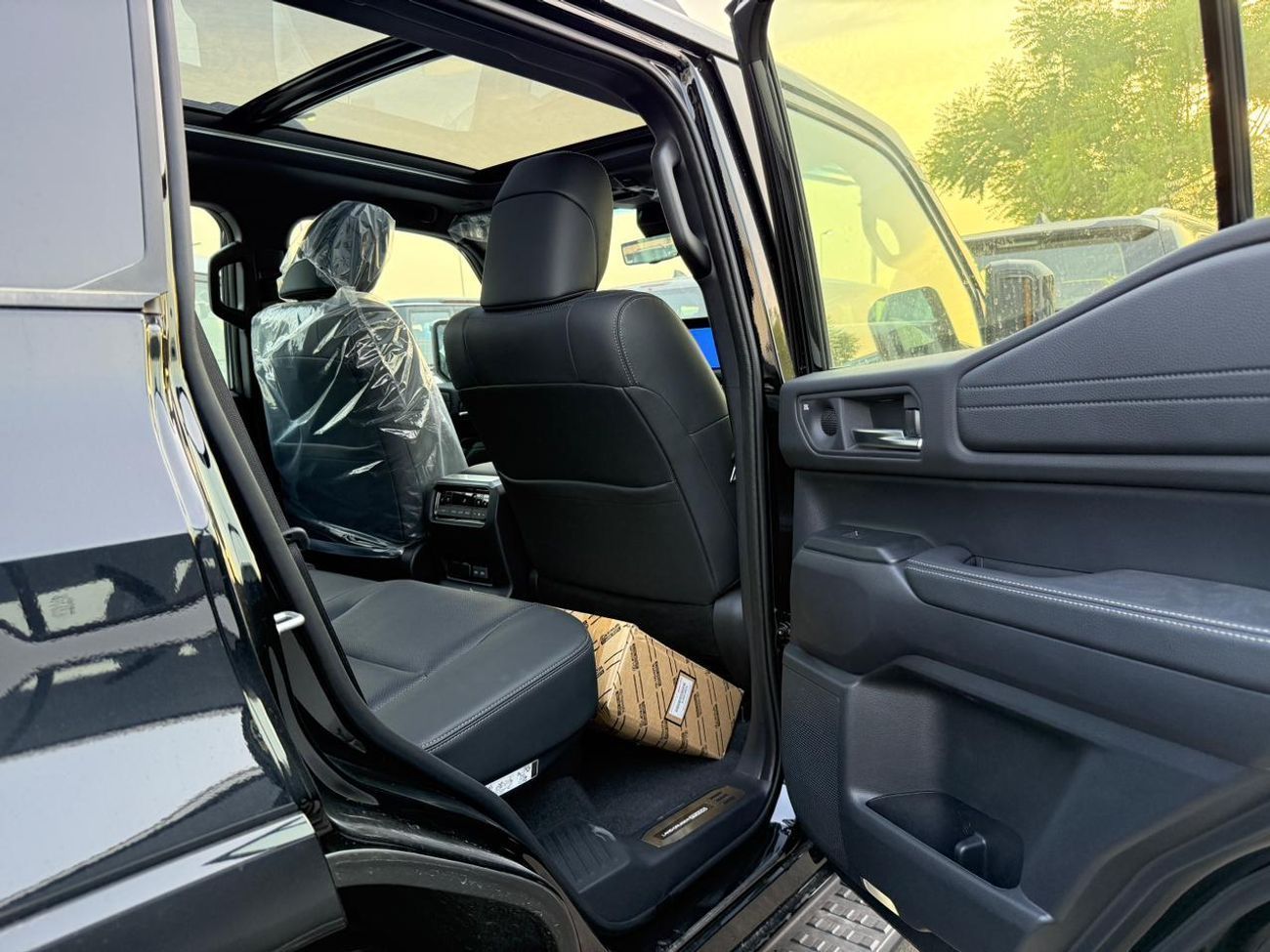 Toyota Prado TOYOTA PRADO 2.4L Luxury Top 2025 With Panoramic GCC (EXPORT ONLY)