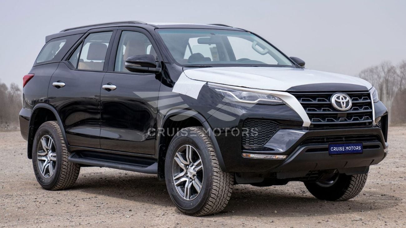 تويوتا فورتونر Automatic - 2.7L - Petrol - SUV/Crossoveer - Four Wheel Drive - 7 seats - 5 doors