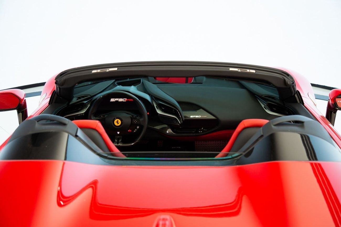 فيراري SF90 ستراديل ASSETTO FIORANO