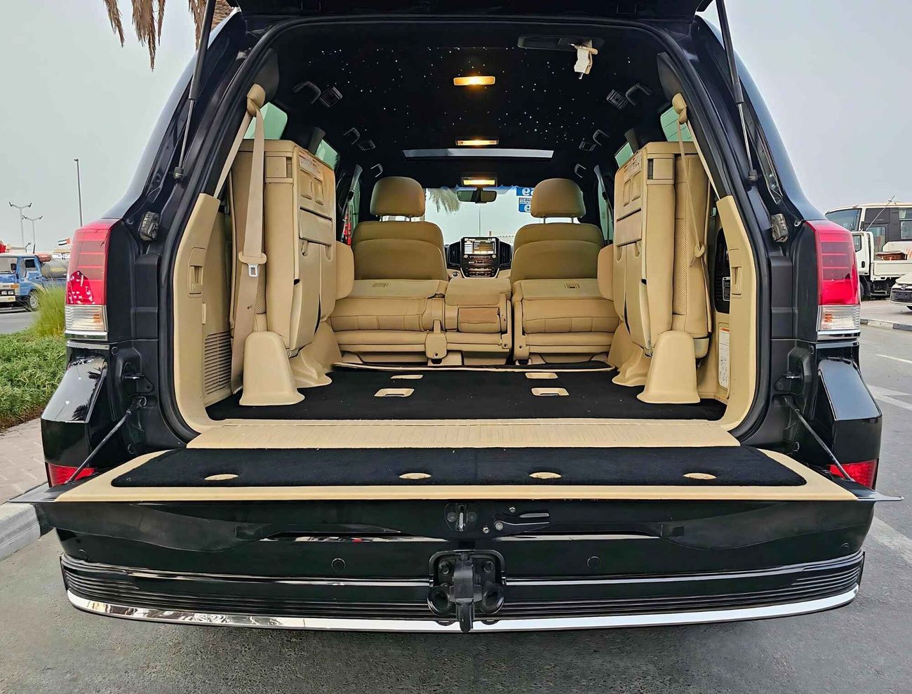 Toyota Land Cruiser GXR V6 4WD/  INTERIOR UPGRADE/ LOW  MILEAGE/ MINT CONDITION/ LOT#48220