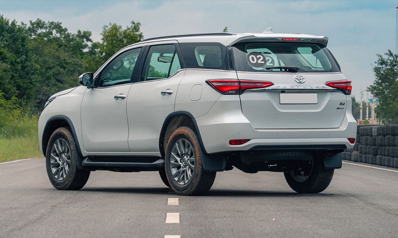 Toyota Fortuner RIGHT HAND DRIVE 2.8