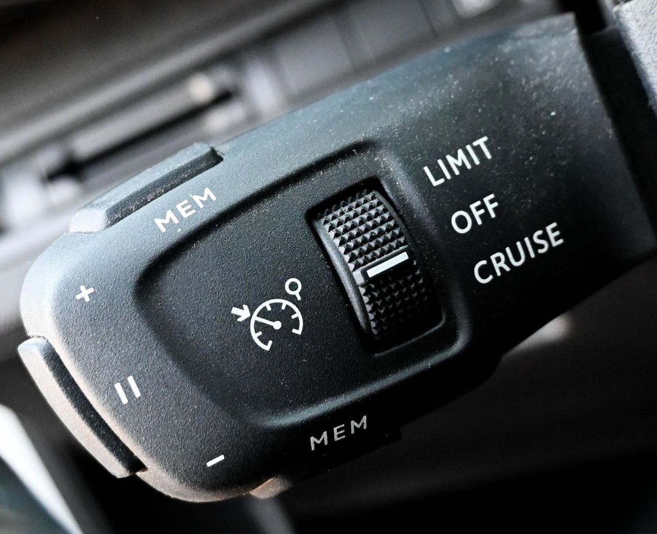 Peugeot 3008 Peugeot 3008 1.6 L 2023 GCC & accident-free Excellent Condition 750 AED Monthly