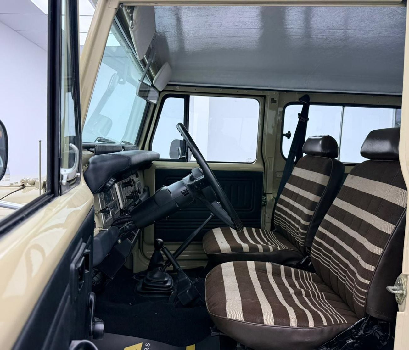 Toyota Land Cruiser 70 1984 Toyota Land Cruiser 2 Doors, Heating System, Sanyo Audio System, Excellent Condition