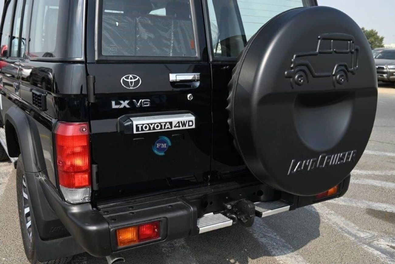 Toyota Land Cruiser 70 SDLX 4.0L Petrol 4WD AUTOMATIC