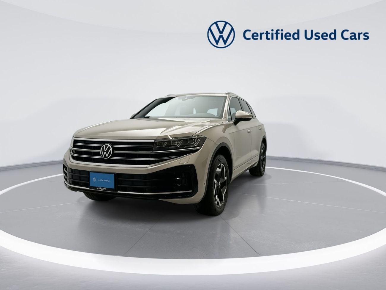 Volkswagen Touareg 3.0T TL (340 HP) Touareg Elegance + (REF#02757) - 44,100 AED SAVINGS from New Car