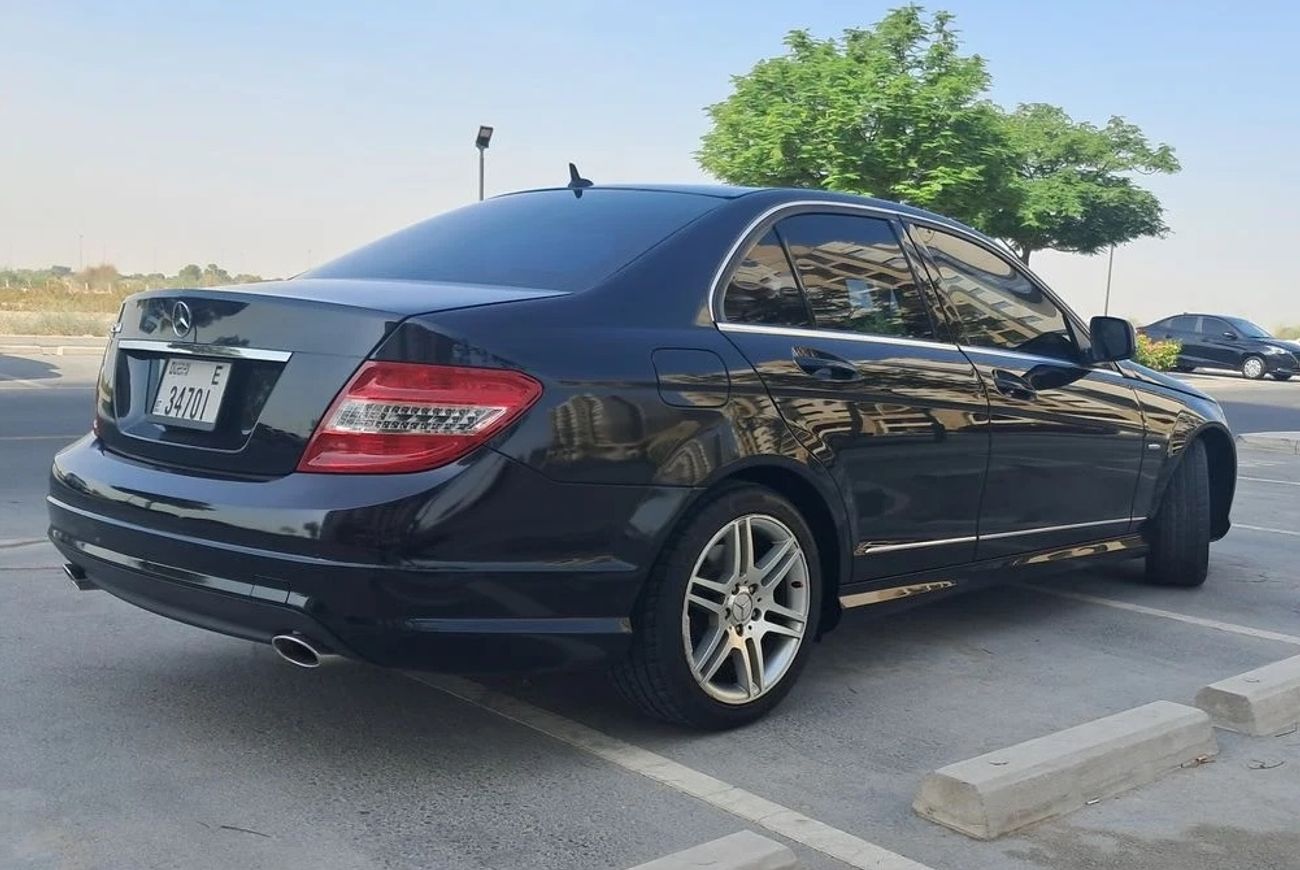 مرسيدس بنز C 250 2.5L Avantgarde Sports