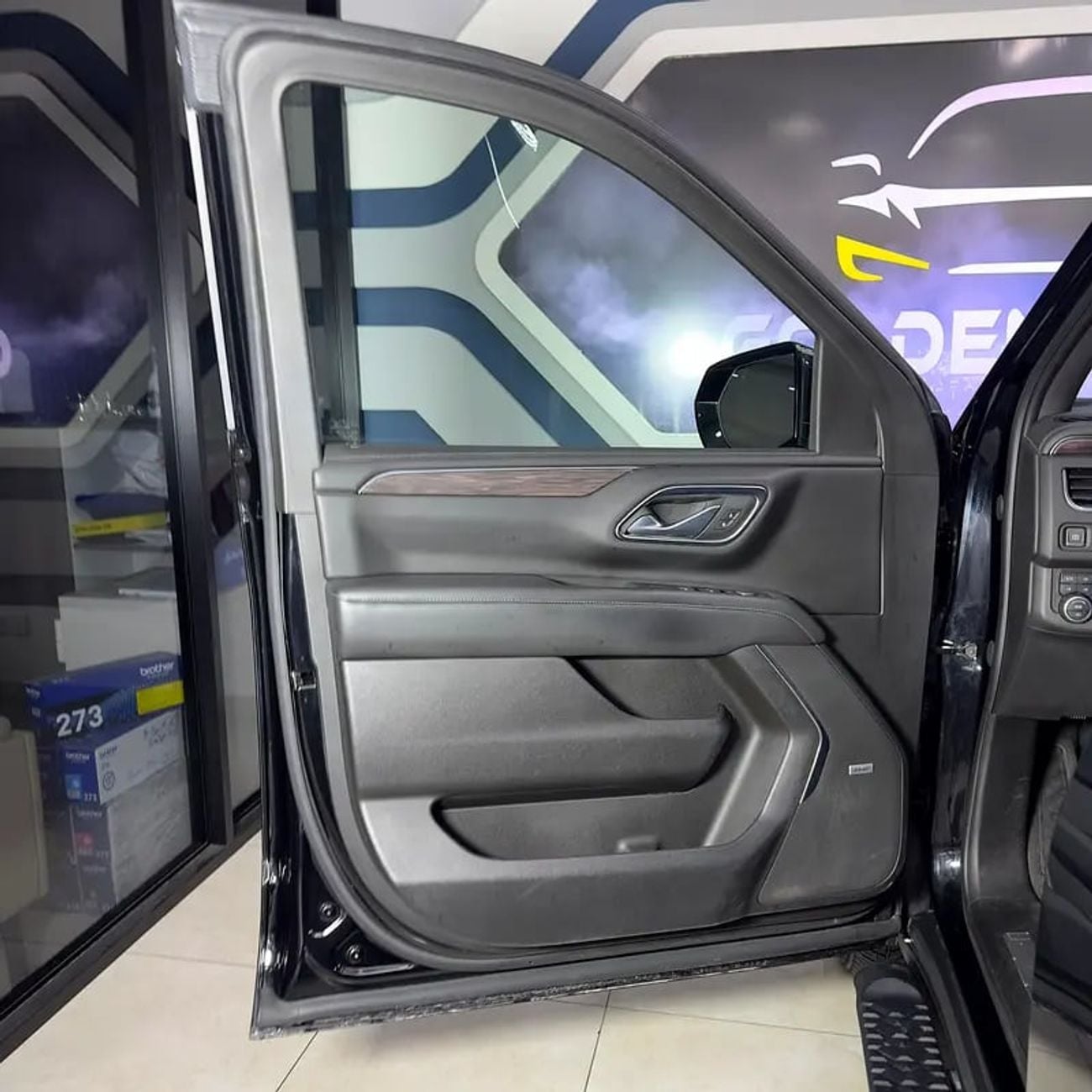 Chevrolet Tahoe LT Z71 5.3L (9 Seater) Z71