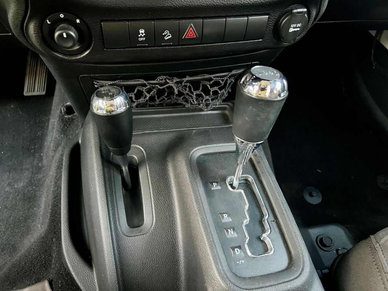 جيب رانجلر Sahara 3.6L A/T (5 Seater) warranty one year bank financie available