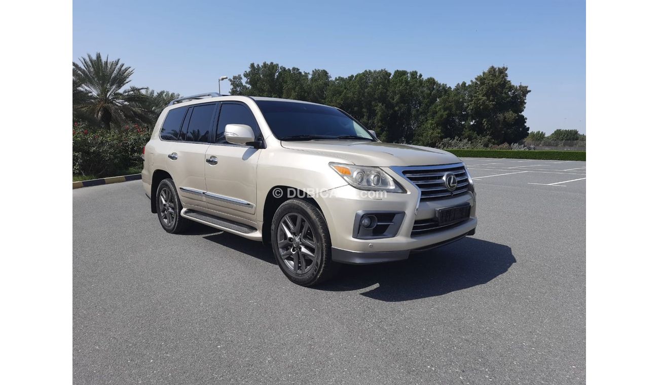 Lexus LX 570 Sport Platinum Lexus LX570 model 2015 Excellent Condition