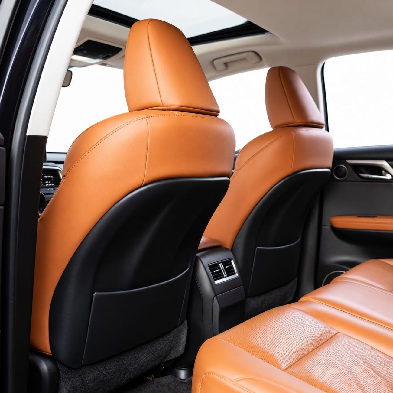 Lexus RX450h PRESTIGE AED 2,682 P.M • 0% Downpayment • Lexus RX450h • 1 Year Warranty