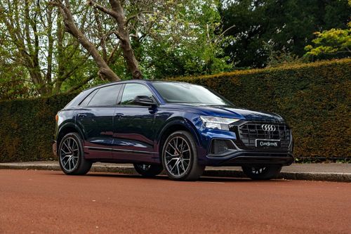 أودي Q8 55 TFSI Quattro Black Edition 5dr Tiptronic 3.0 | This car is in London and can be shipped to anywhe