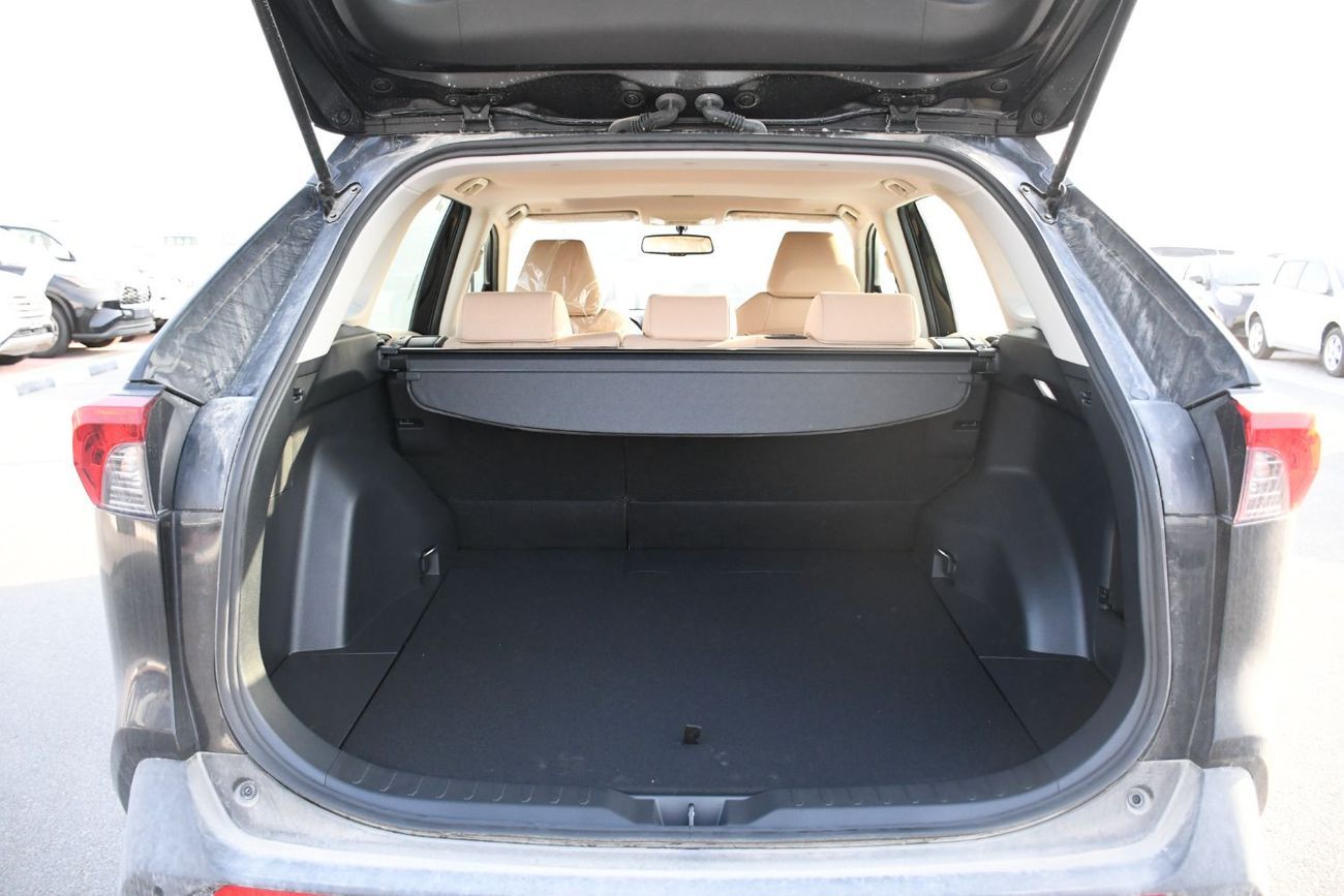 Toyota RAV4 2.5L XLE PETROL WITH SUNROOF  (FOR LOCAL10 %)