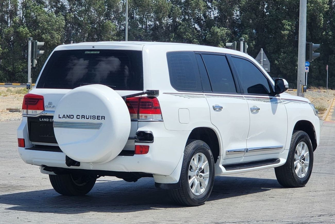 تويوتا لاند كروزر GX.R V8 Deisel