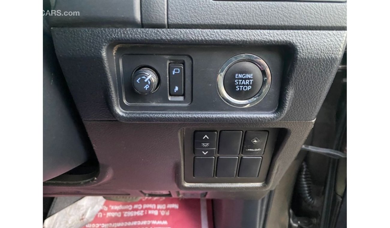 تويوتا برادو diesel right hand drive grey color 2018 2.8L full option