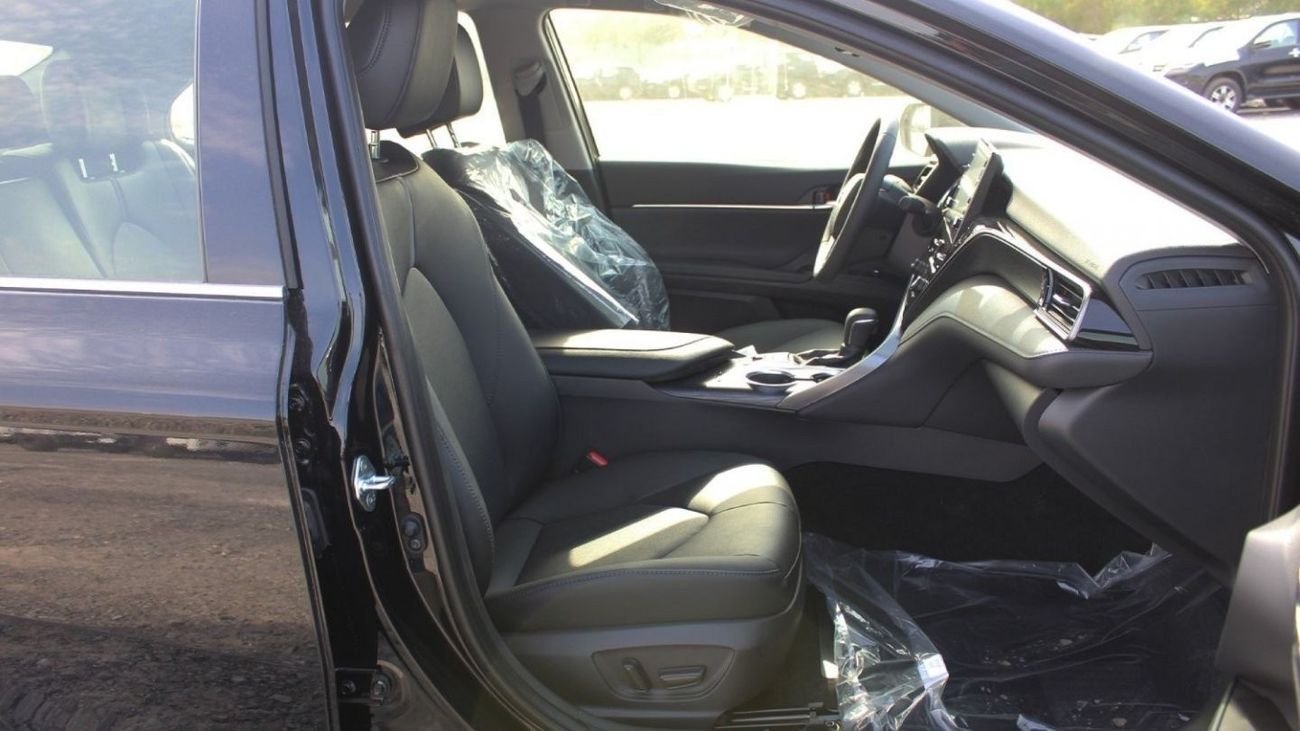 Toyota Camry TOYOTA CAMRY 3.5L PREMIUM 8-AT (Export Only)