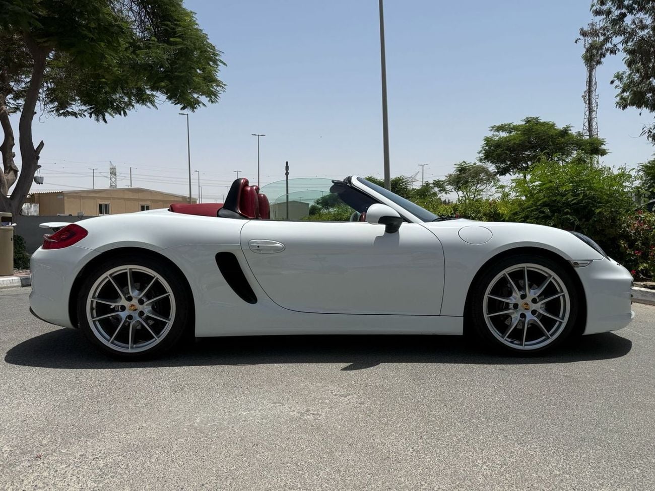 Porsche 718 Boxster PORSCHE POXTER 2016 GCC ONLY 92000 KM LIKE NEW FIRST OWNER ORIGINAL PAINT FULL SERVICE HISTORY