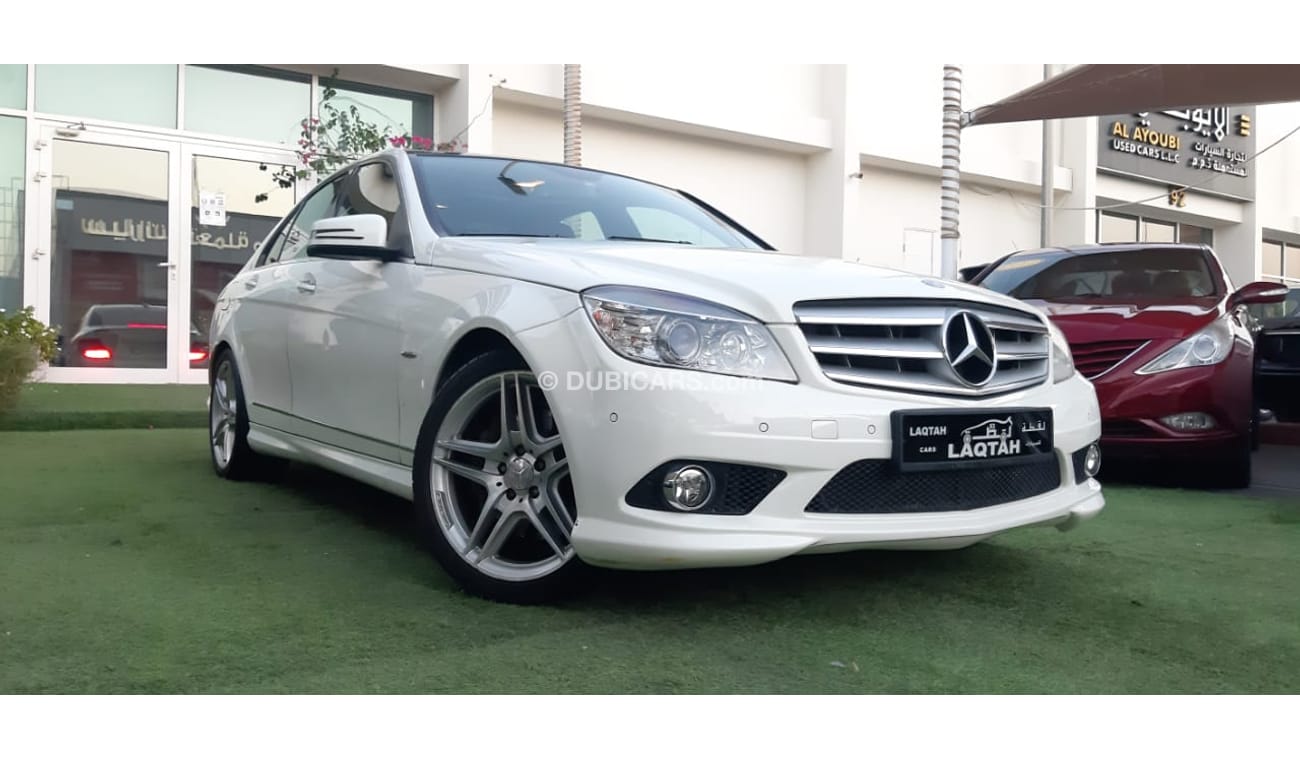 Mercedes Benz C350 Gulf panorama, full option, sensors, back wing, electric chair, white color wheels inside saffron, i