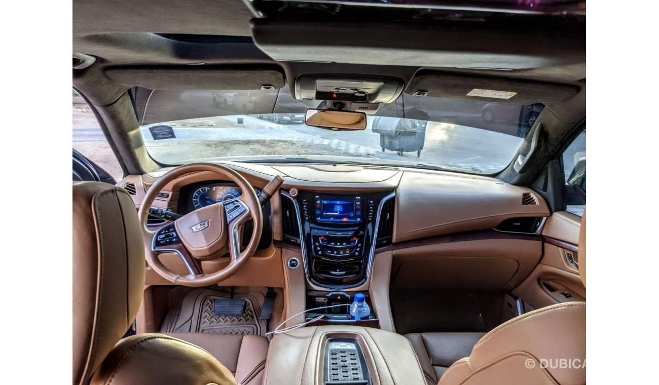 Cadillac Escalade Platinum, Full option, very clean.
