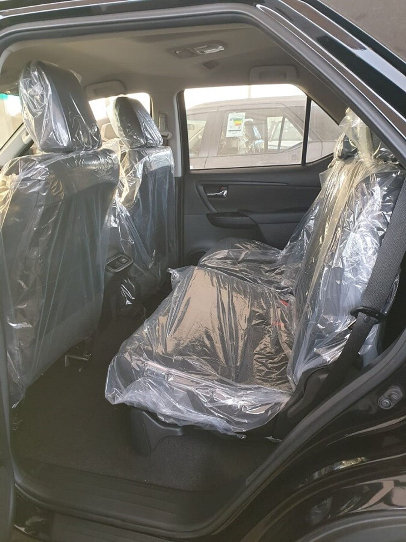 تويوتا فورتونر 2.7L (PETROL) SUV 4WD