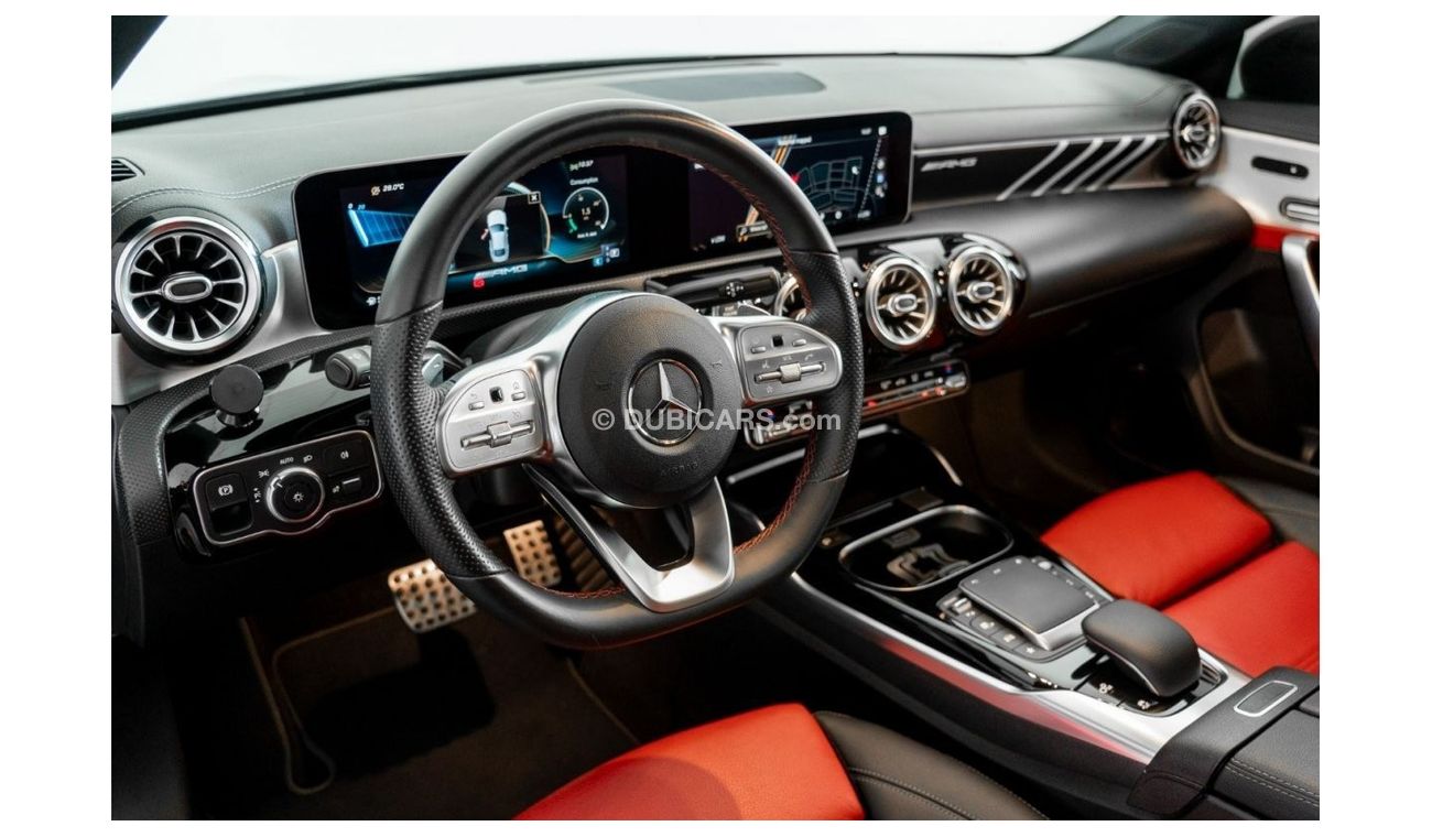 Mercedes-Benz CLA 35 AMG Premium 2020 Mercedes CLA35 AMG / High Option / Mercedes Benz Warranty