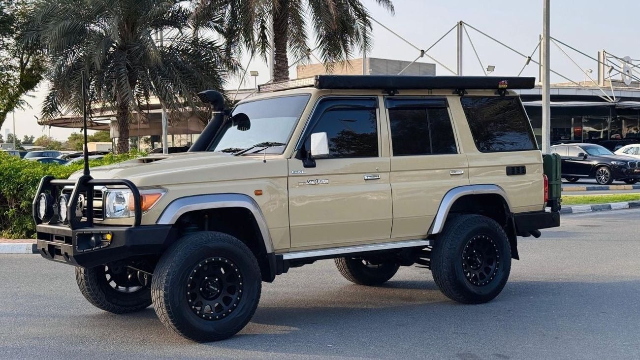 Toyota Land Cruiser 70 PREMIUM ROOF RACK WITH SIDE AWNING CAMPING TENT | 4.5L DIESEL ENGINE | MANUAL TRABSMISSION