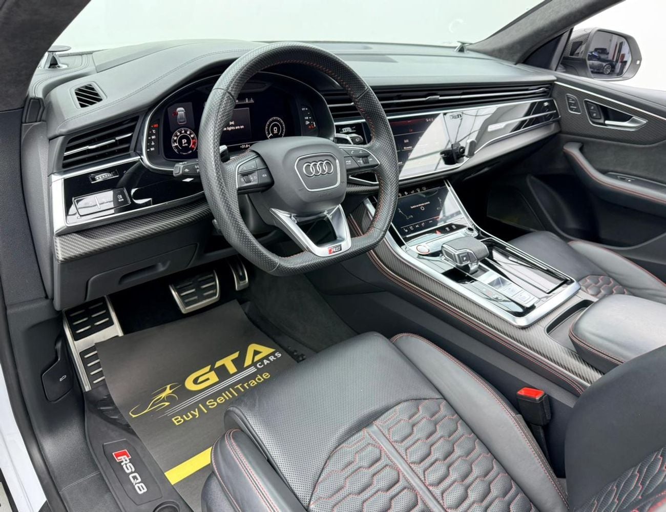 Audi RSQ8 STD 2020 Audi RSQ8 4.0TFSI Quattro, Warranty, Carbon Fiber Package, Excellent Condition, GCC