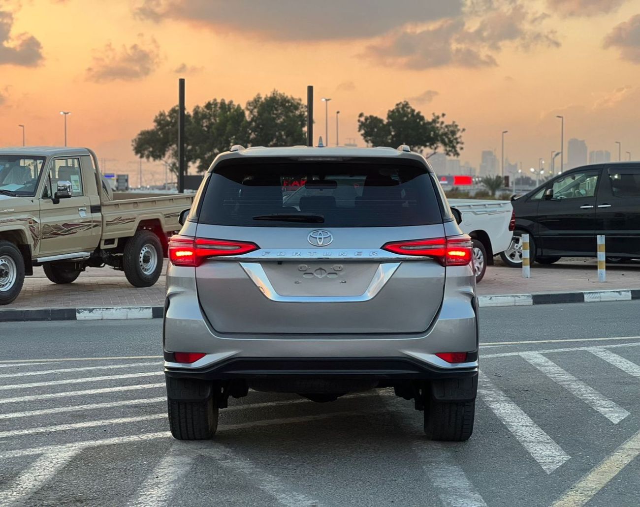 Toyota Fortuner 2020 Toyota Fortuner EXR 2.7L V4 - AWD 4x4 GCC -  Rear Cam - Cruise Control - 2025 Shape Modified